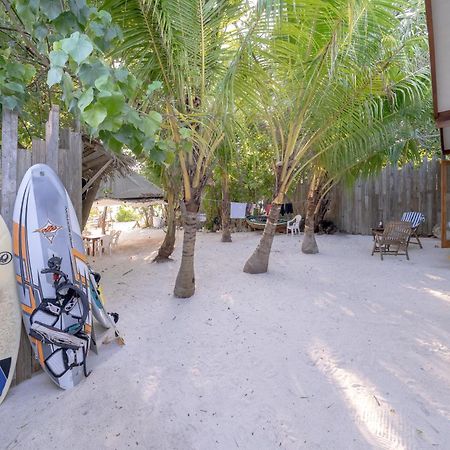 Brickwood Rasdhoo- Beach Front Esterno foto